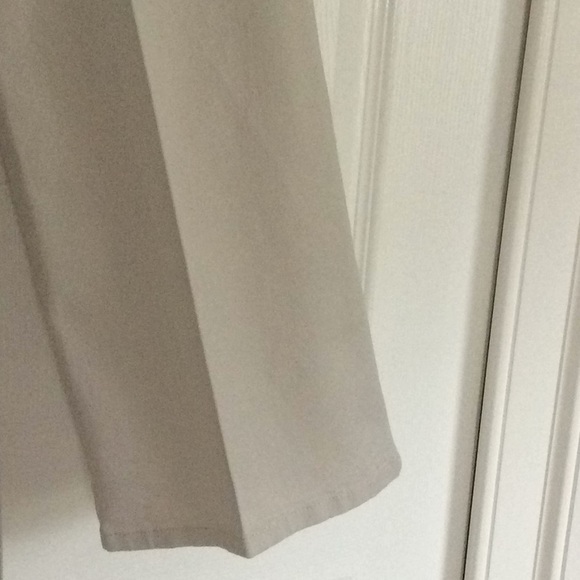 Like new pants - Picture 7 of 9